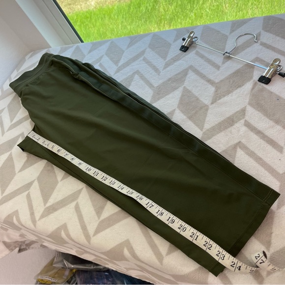 Athleta Nolita Slim Crop Pant Olive‎ Green size 8 - Picture 7 of 8